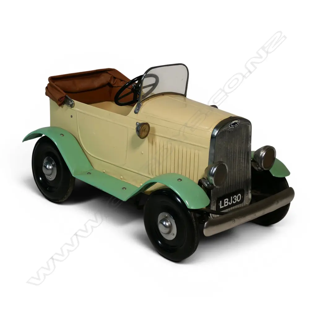 1930's child's Chevrolet pedal car Image 1++