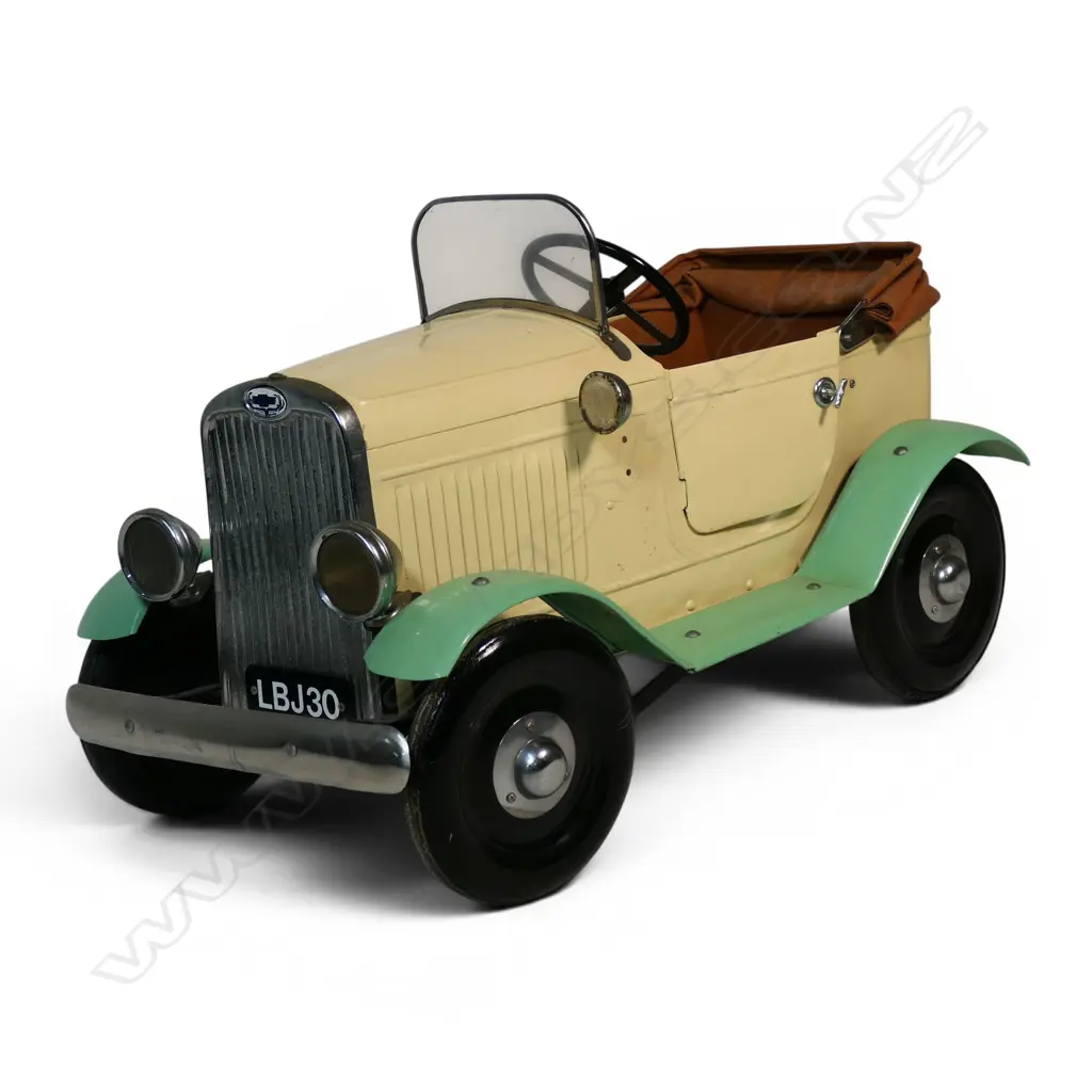 1930's child's Chevrolet pedal car Image 1++