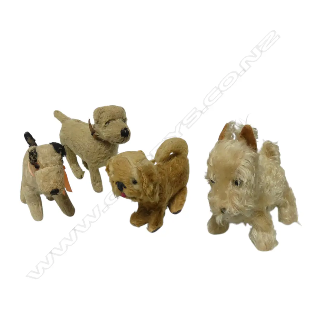 Four vintage untagged soft toy dogs, Image 1++