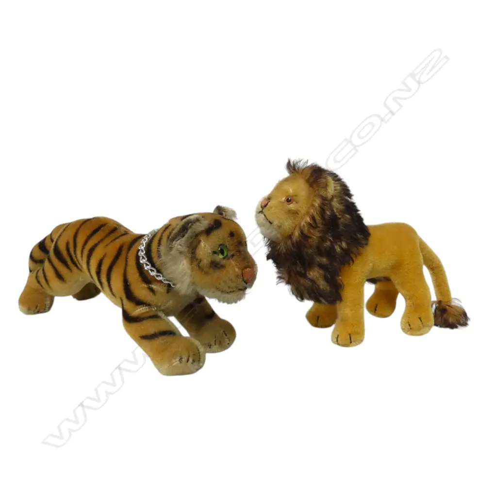 Two vintage untagged soft toy animals, Image 1++