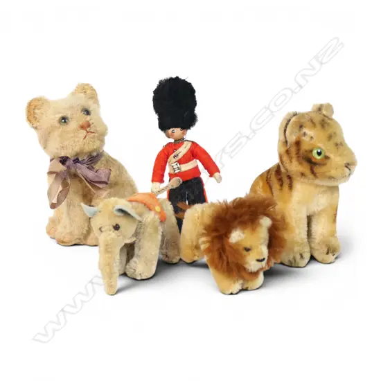 Five small vintage soft toys,
