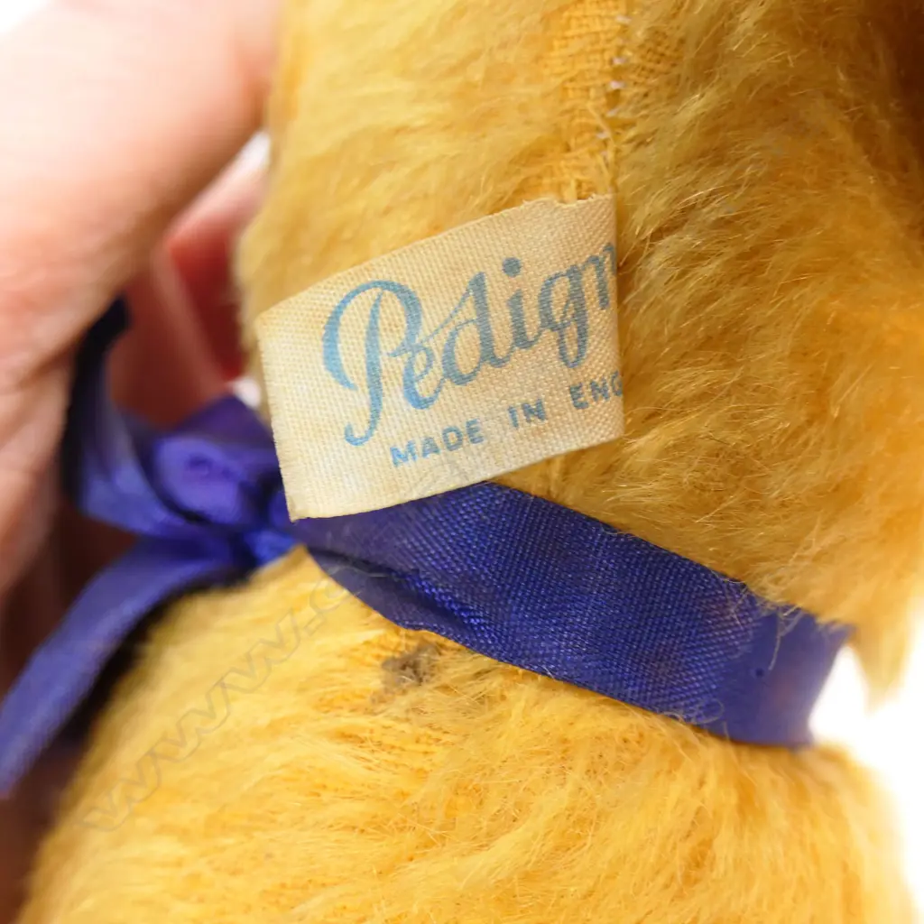 Vintage Pedigree tagged mohair seated dog, Image 1++