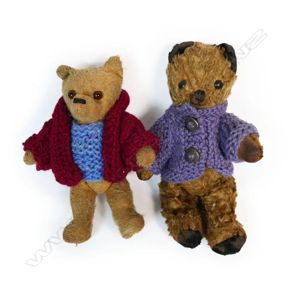 Two vintage small teddy bears, Image 1++