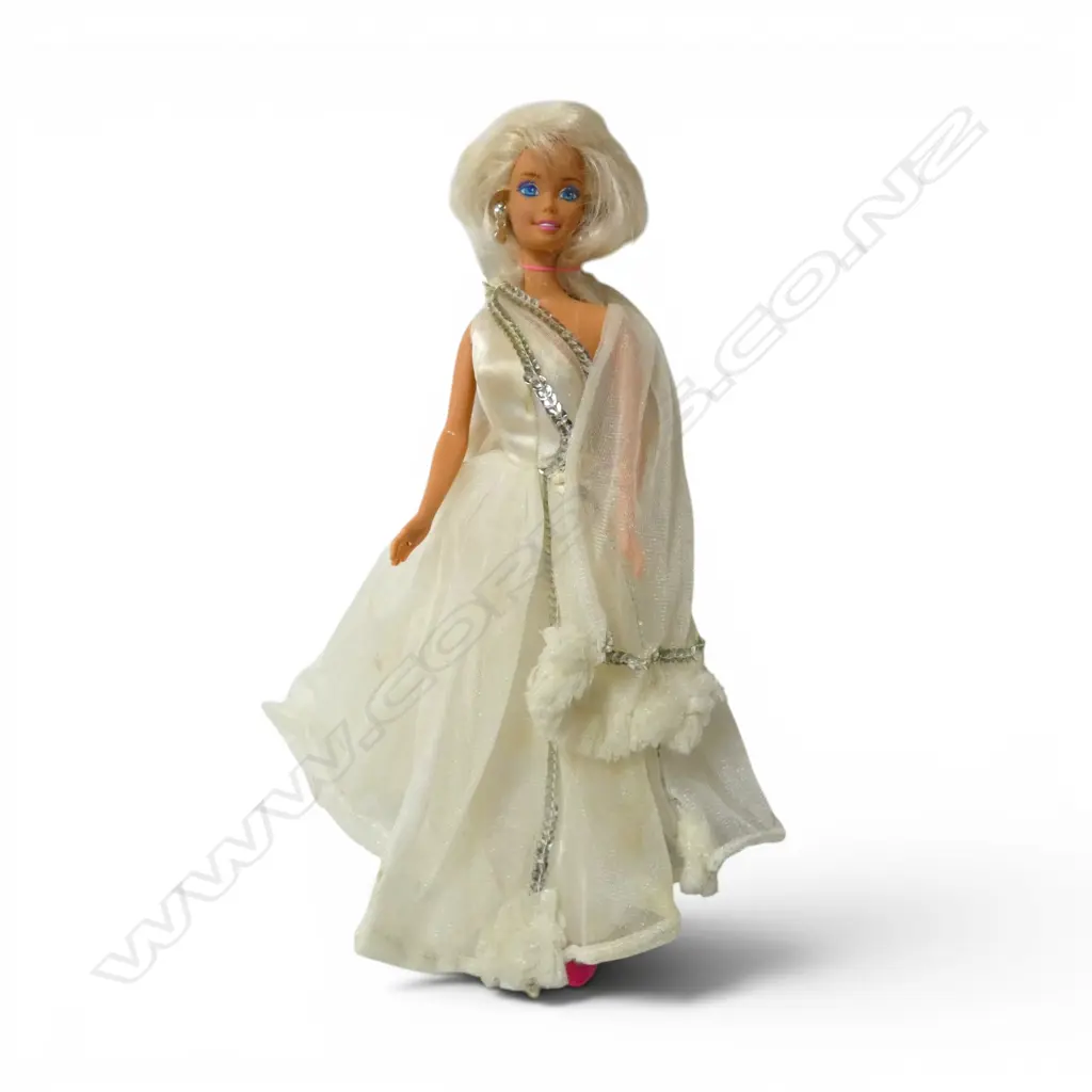 1960's 'Genuine Teen Age Fashion' Barbie doll by Mattel, Image 1++