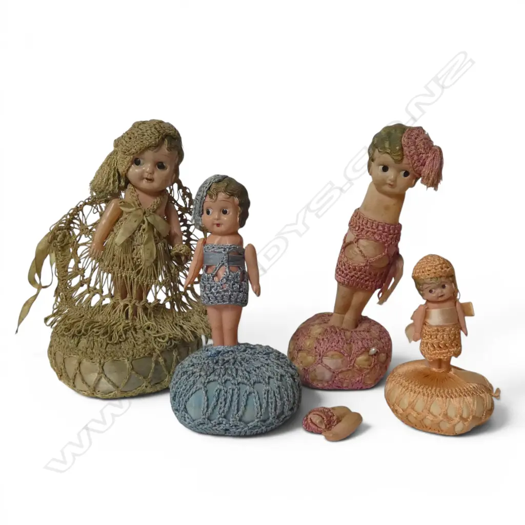 4 Celluloid pin cushion dolls, Image 1++