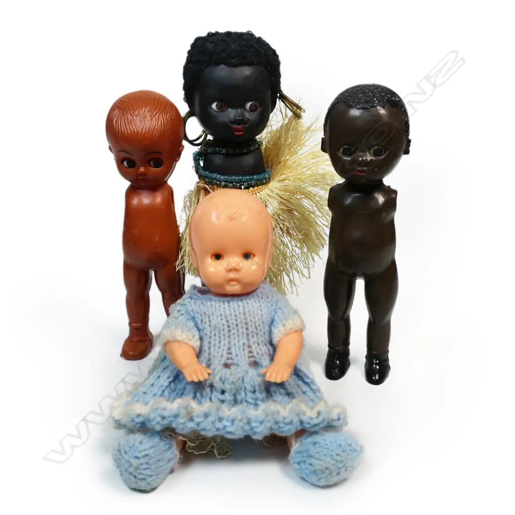 Four small vintage 1950s dolls, Image 1++