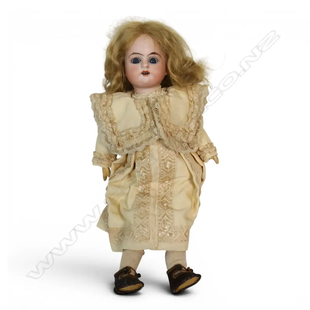 Rare boxed antique Armand Marseille German doll with complete ensemble, Image 1++