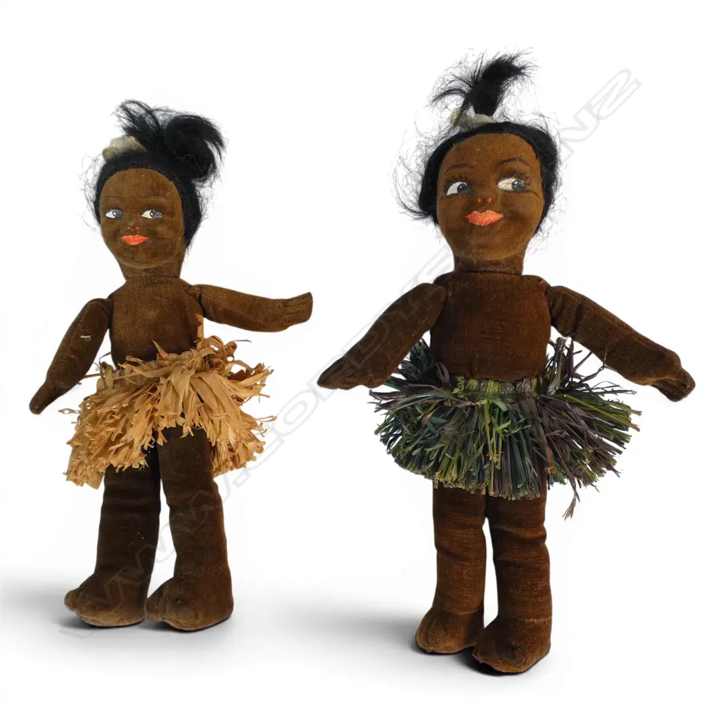 Two vintage native girl dolls, Image 1++