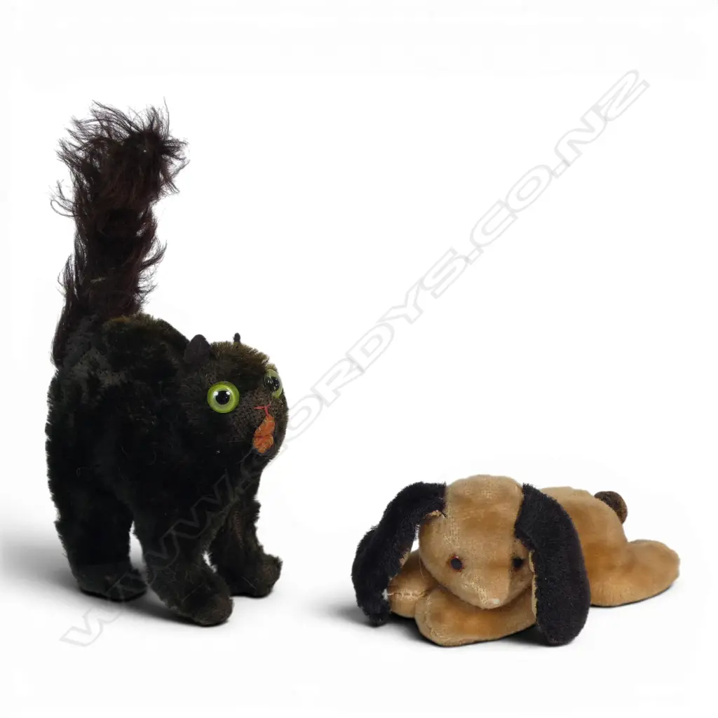 Two vintage plush toys - startled black cat and dog, Image 1++