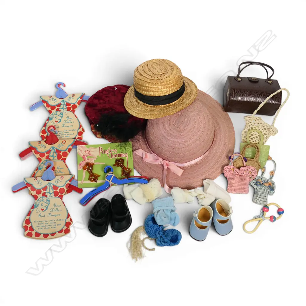 Assorted doll accessories including hats, shoes and handbag etc, Image 1++