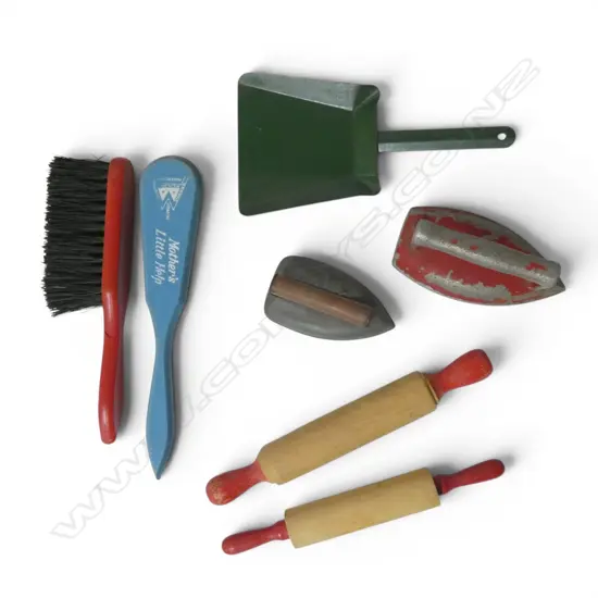 Collection of toy accessories,