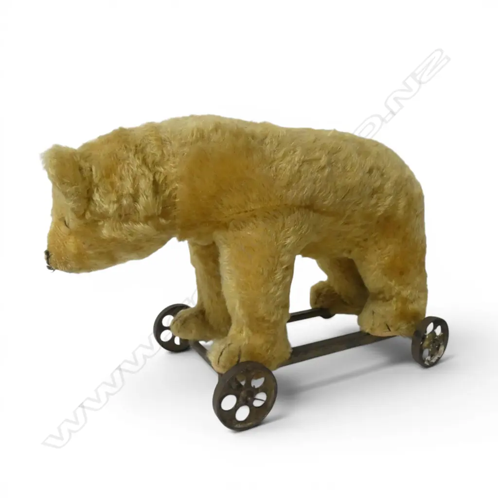 Vintage Steiff pull-along bear on metal frame with wheels, Image 1++