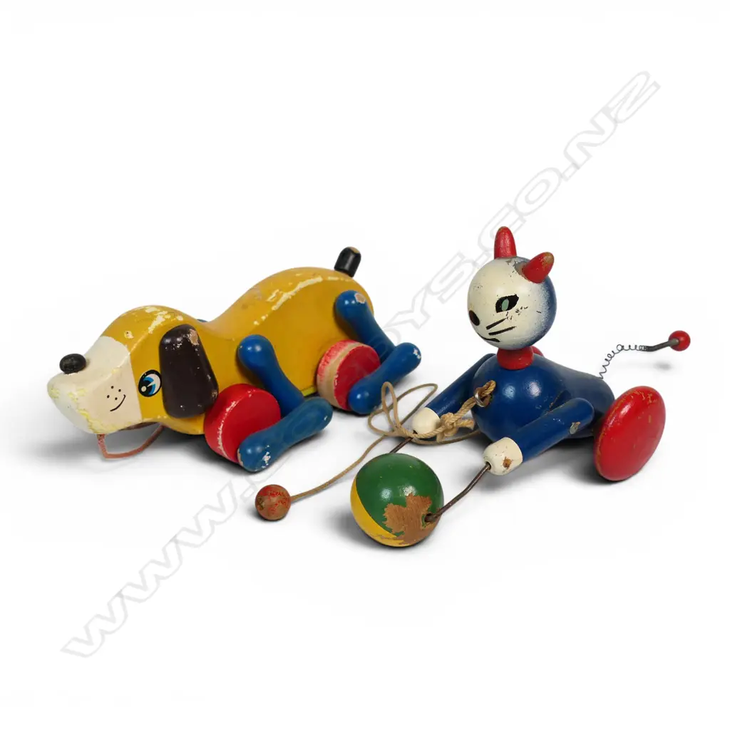 Two vintage wooden pull-toys; Peter Pup and Cat with ball, Image 1++
