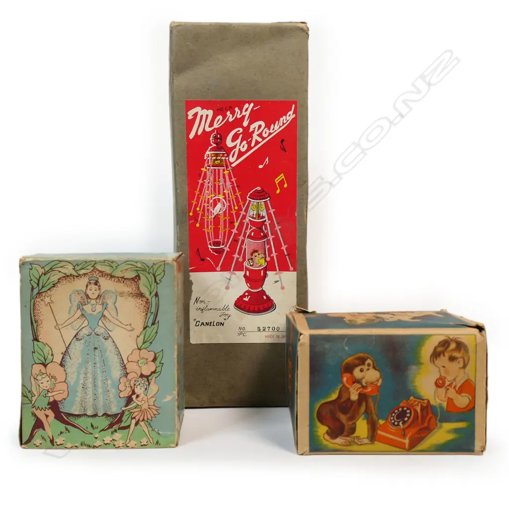 Three vintage boxed toys, Image 1++