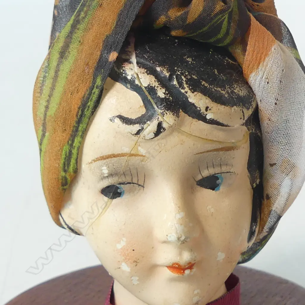 Six doll hat stands, Image 1++