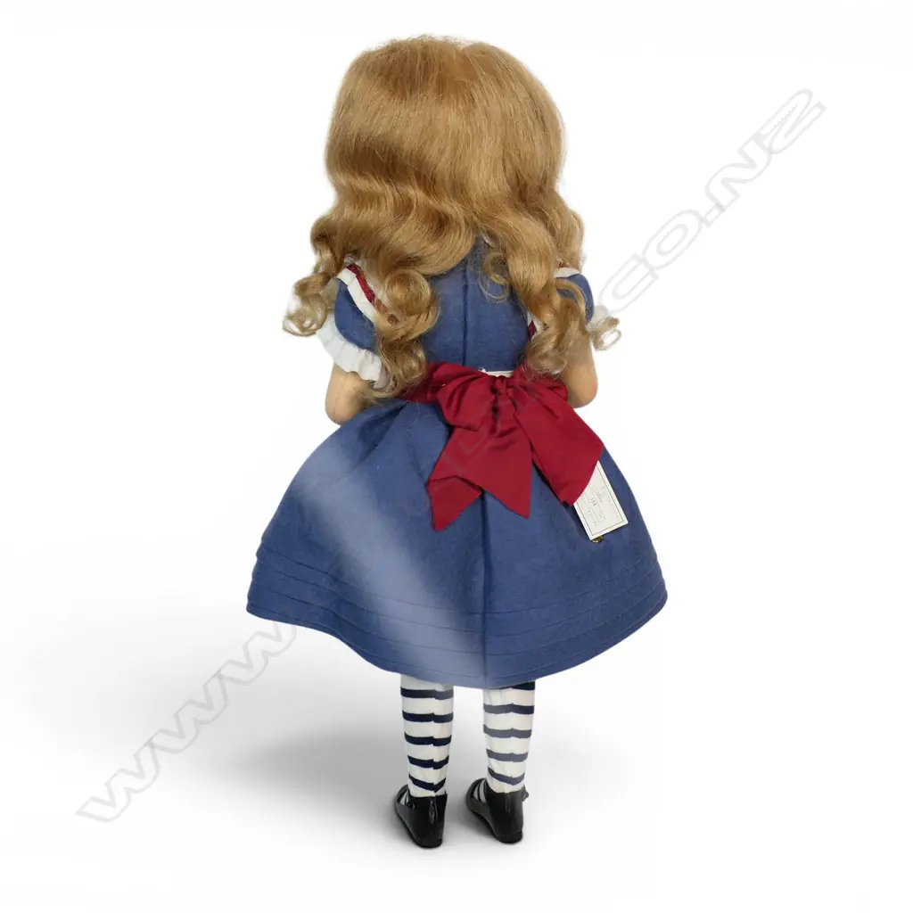 Alice in Wonderland doll by R. John Wright 2008 USA, Image 1++