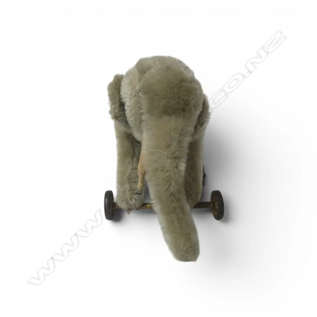 Vintage Steiff Elephant on wheels, Image 1++