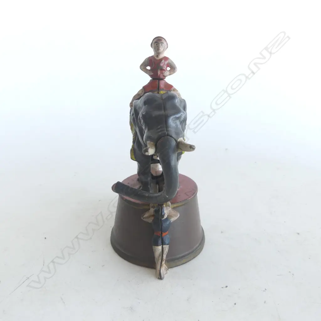 Mechanical 'Elephant and Three Clowns' money box, Image 1++