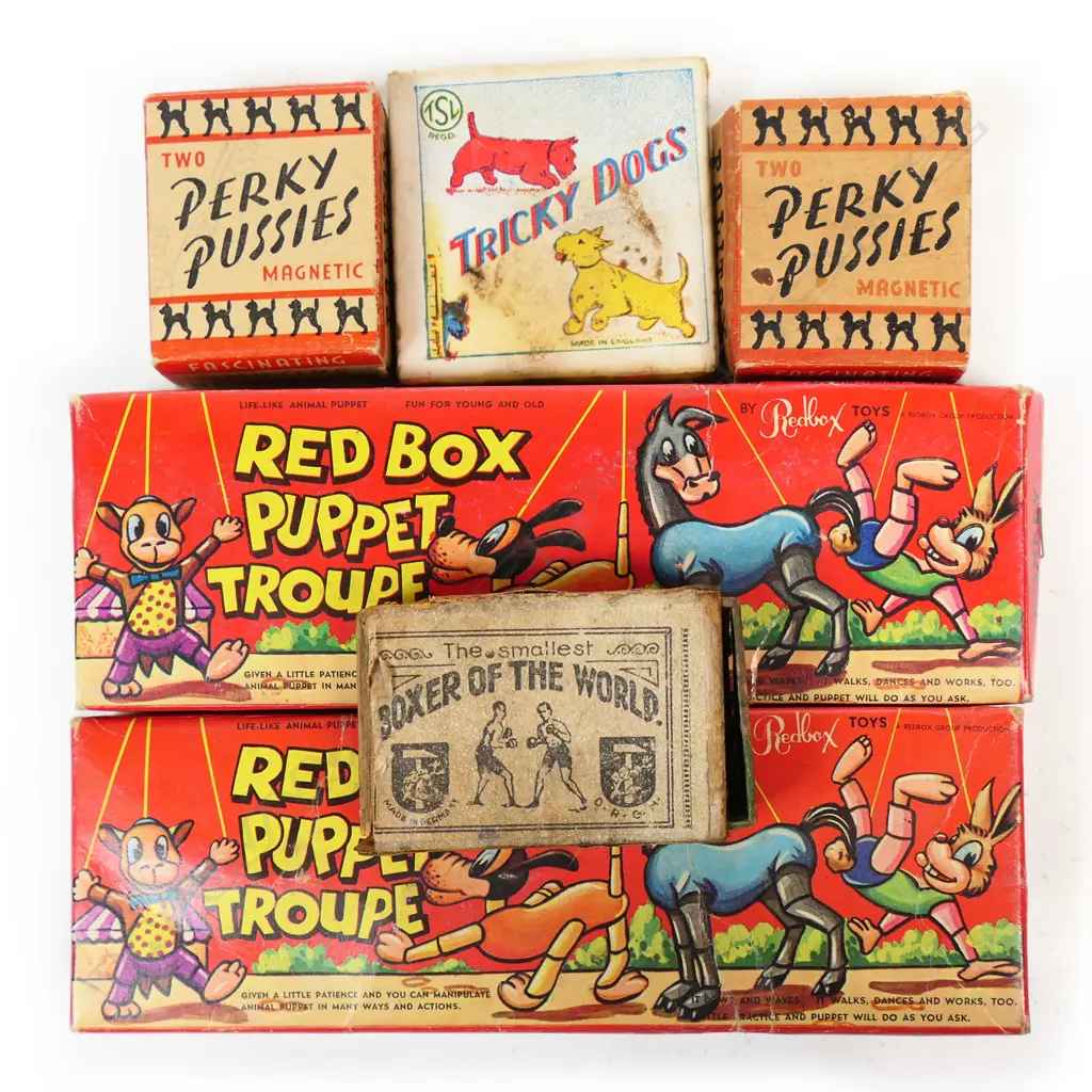 Six vintage small original boxed toys, Image 1++