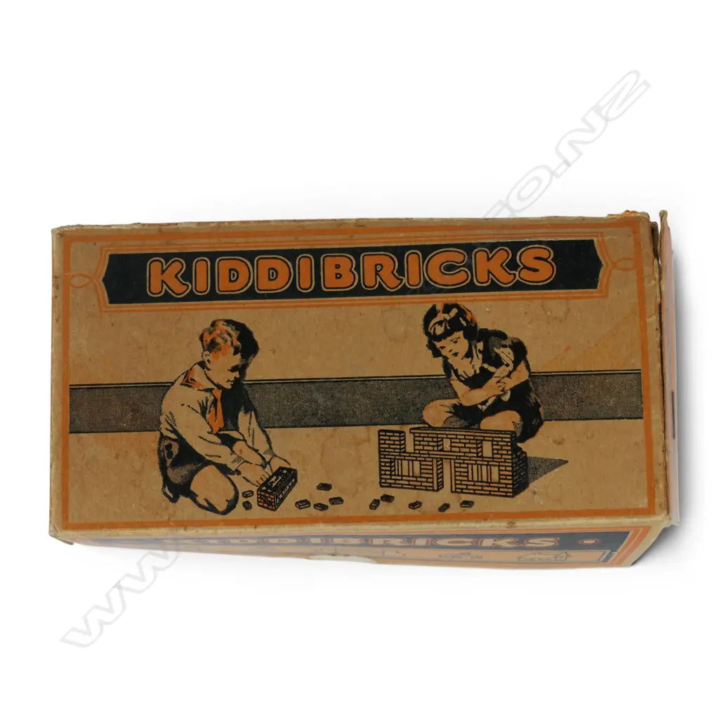 A 1950's New Zealand Luke Adam/Sydenham Pottery 'Kiddibricks', Image 1++
