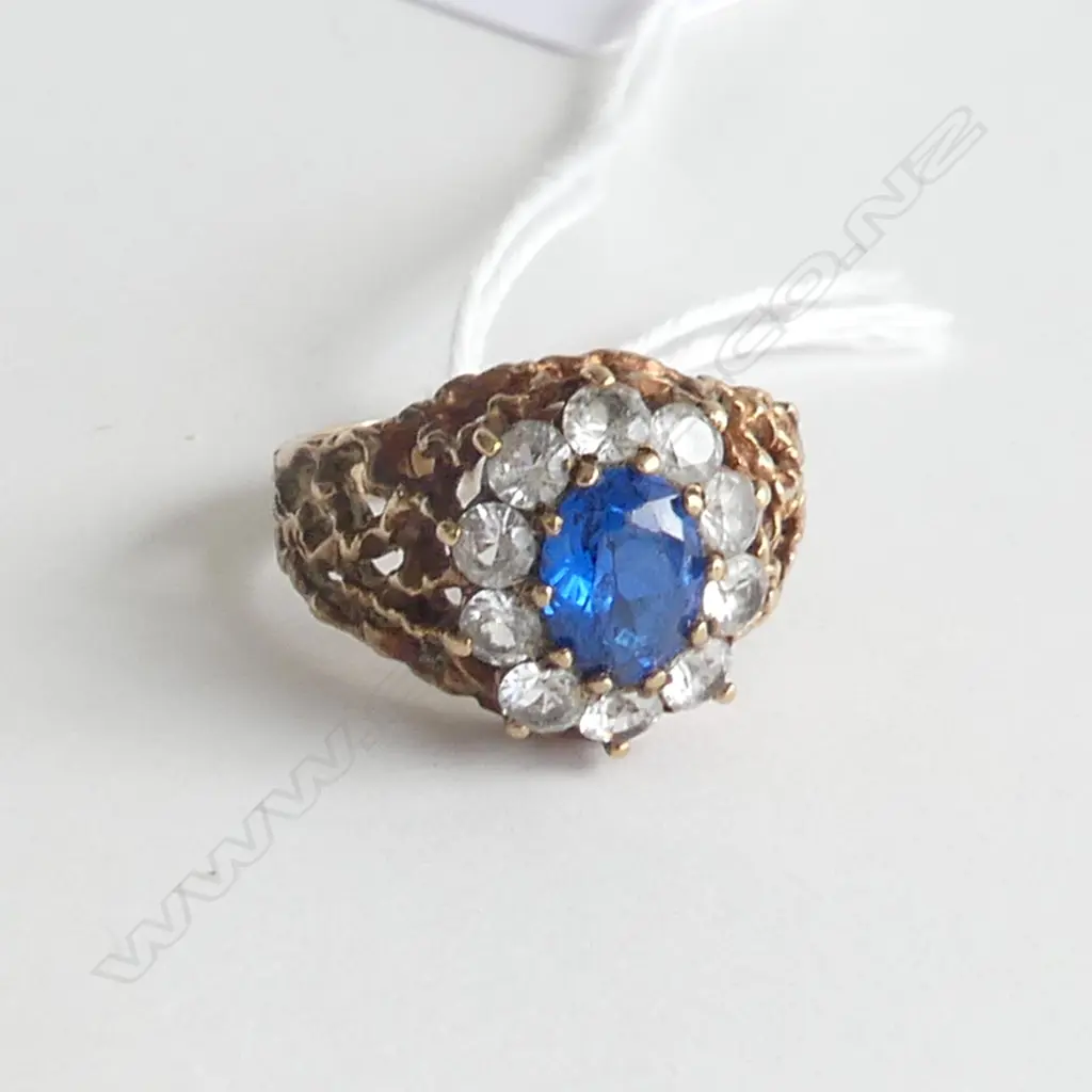 9CT GOLD FAUX SAPPHIRE AND DIAMOND RING SIZE O 1/2 Image 1++