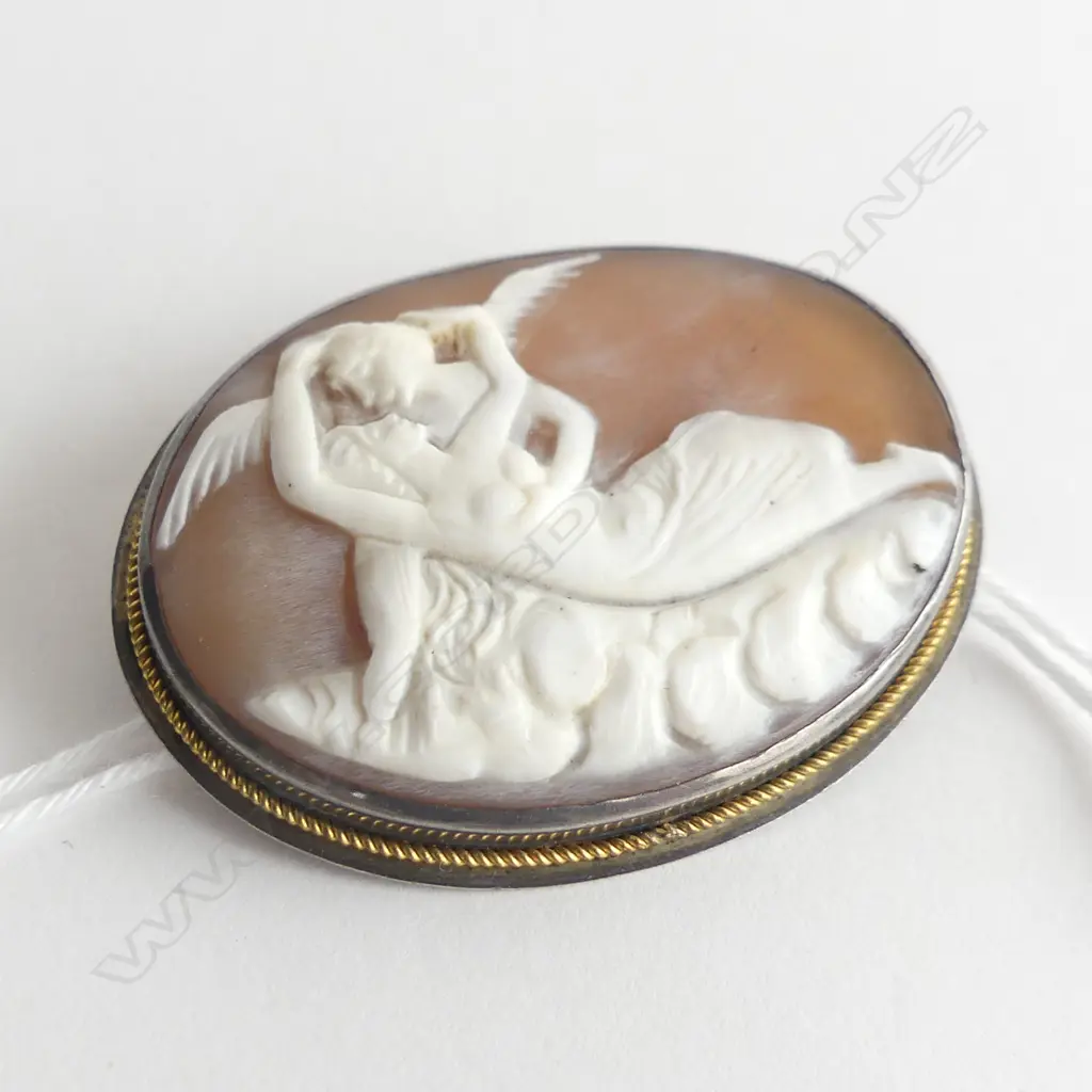 ANTIQUE SILVER FRAMED CAMEO Image 1++