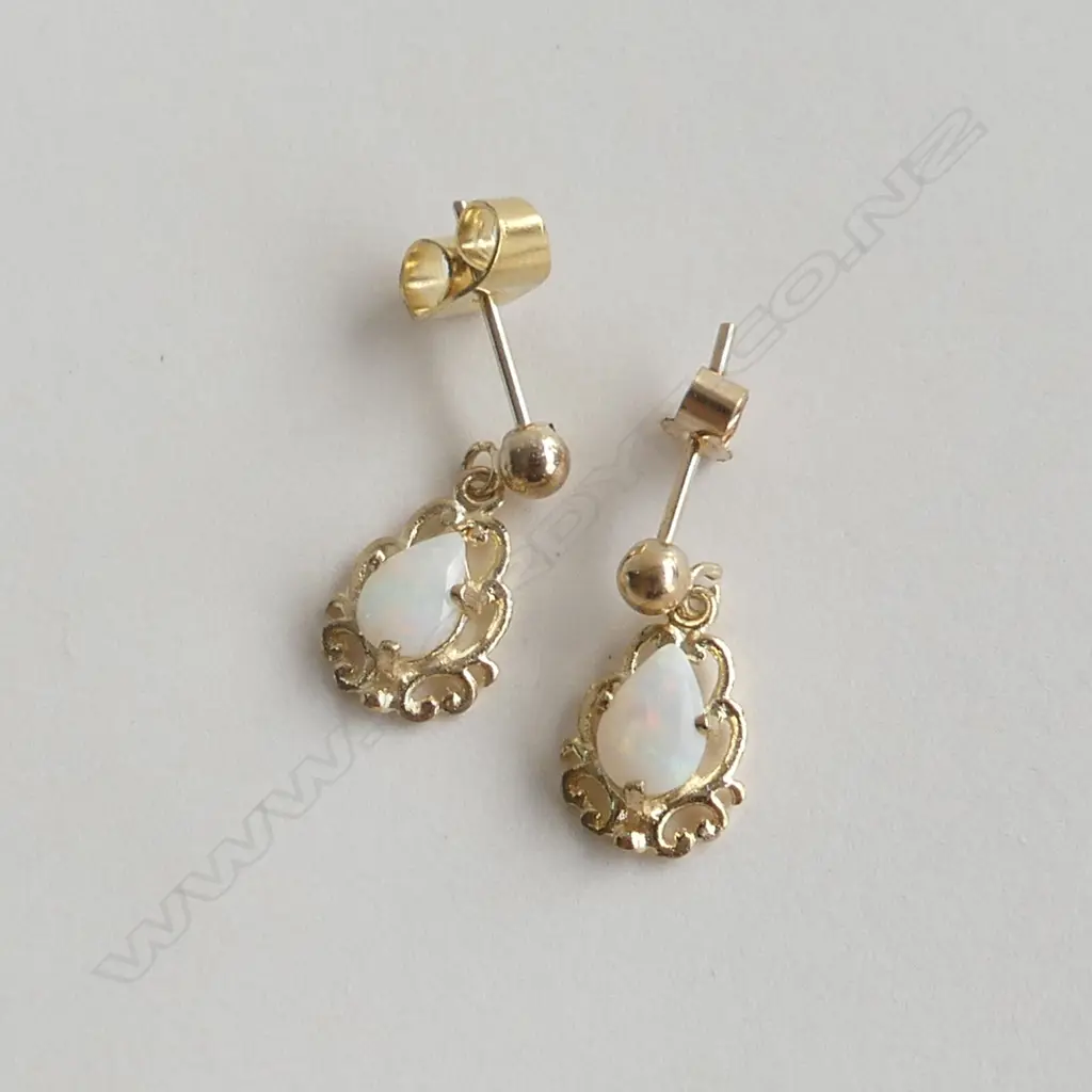 OPAL DROP EARRINGS 1.1gm Image 1++
