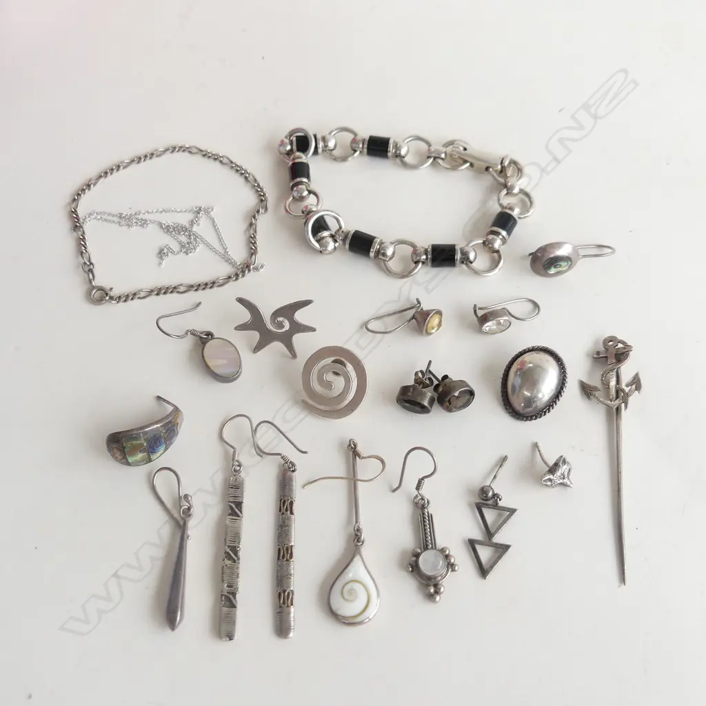 ASST. STG SILVER JEWELLERY 70 GRAMS Image 1++