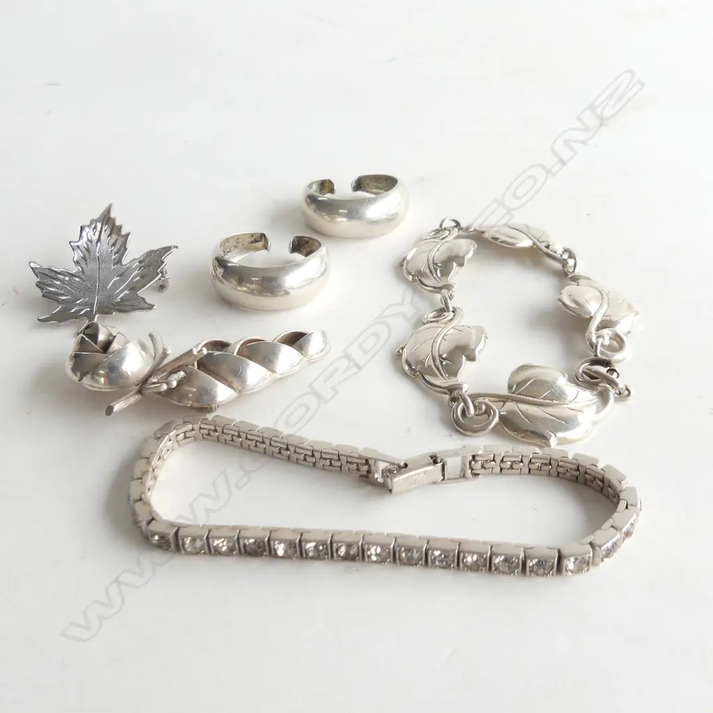 5 STYLISH SILVER JEWELLERY PCES: LEAF BRACELET + PINE CONE JoPoL BROOCH... Image 1++