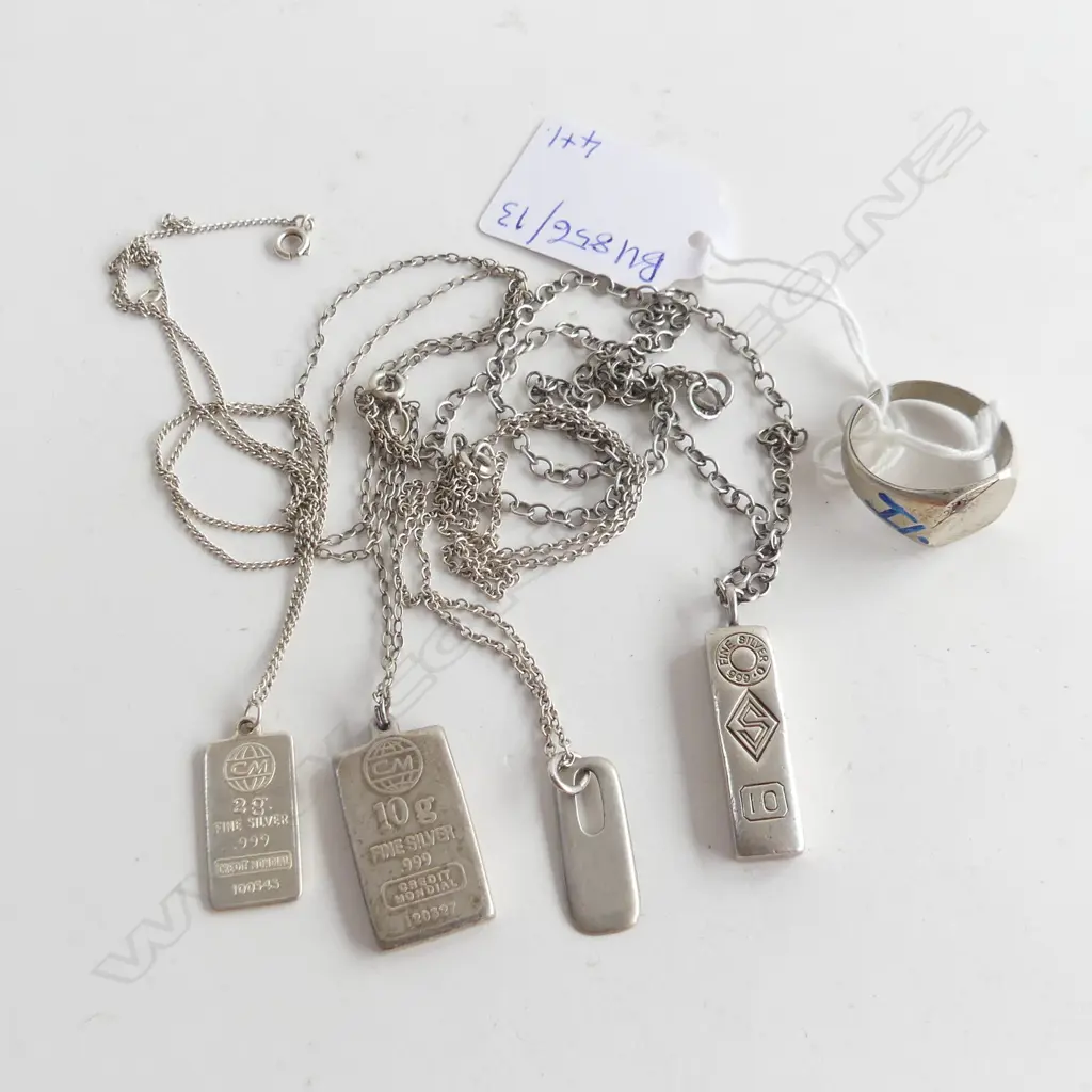 4 STG PENDANT NECKLACES + RING 39 GRAMS Image 1++