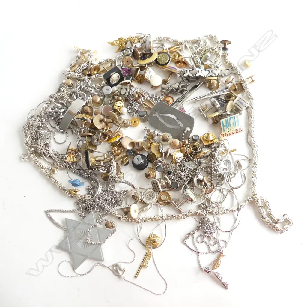 ASST. STUDS / SILVER TONE CHAINS ETC Image 1++