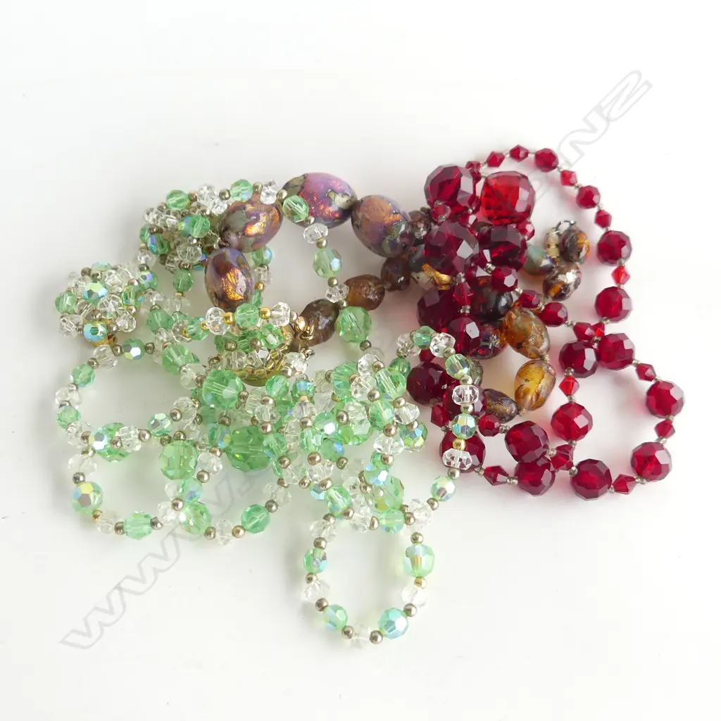 3 COSTUME NECKLACES + PR EARRINGS Image 1++