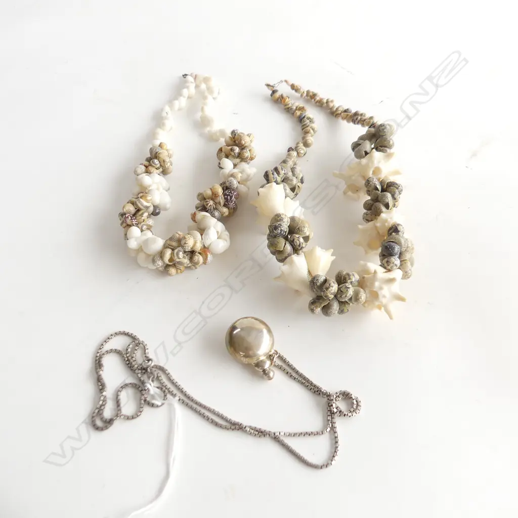 PERFUME BOTTLE ON 925 CHAIN + 2 SHELL NECKLACES Image 1++