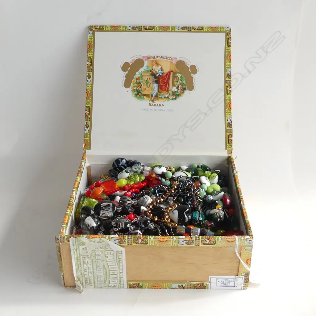 LG CIGAR BOX OF BEAD NECKLACES  Image 1++