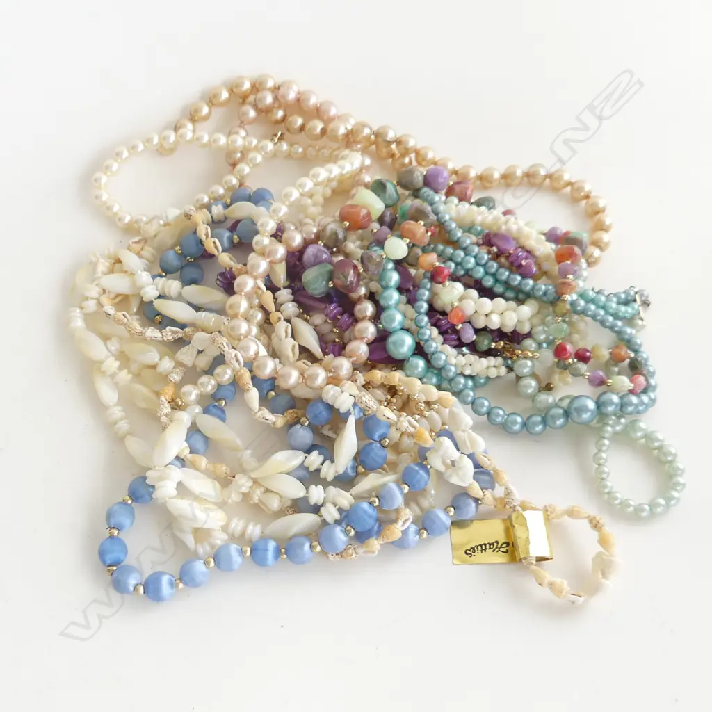 BAG BEAD & SHELL JEWELLERY Image 1++