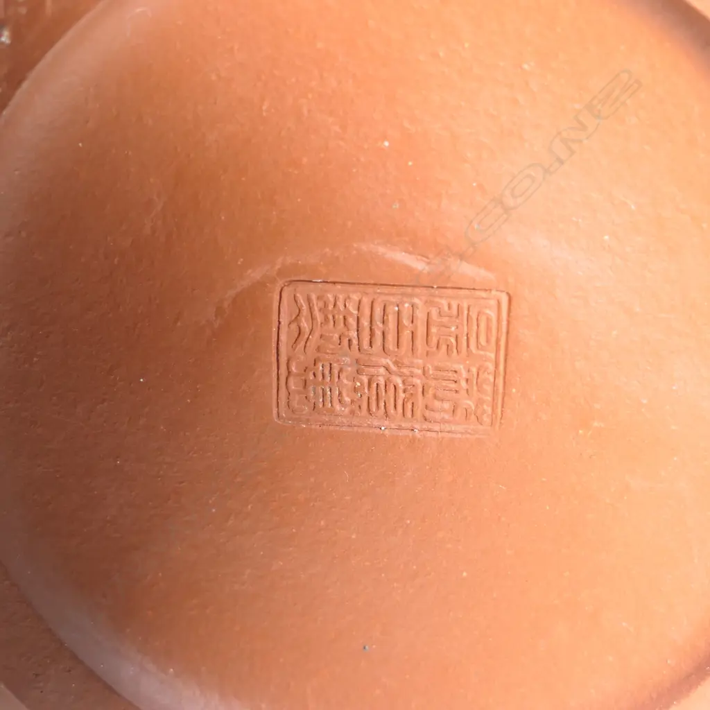 SMALL YIXING TEAPOT IN THE STYLE OF HUI MENGCHEN, MARKED 荊渓恵孟臣製, SQUAT CIRCULAR. W.130mm Image 1++