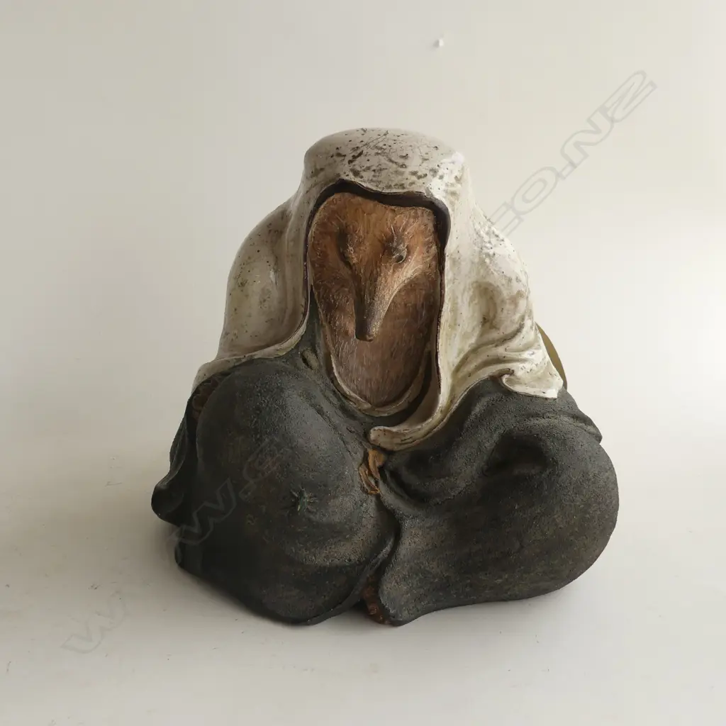 VINTAGE CERAMIC SEATED FIGURE OF KUZUNOHA H.210mm  Image 1++