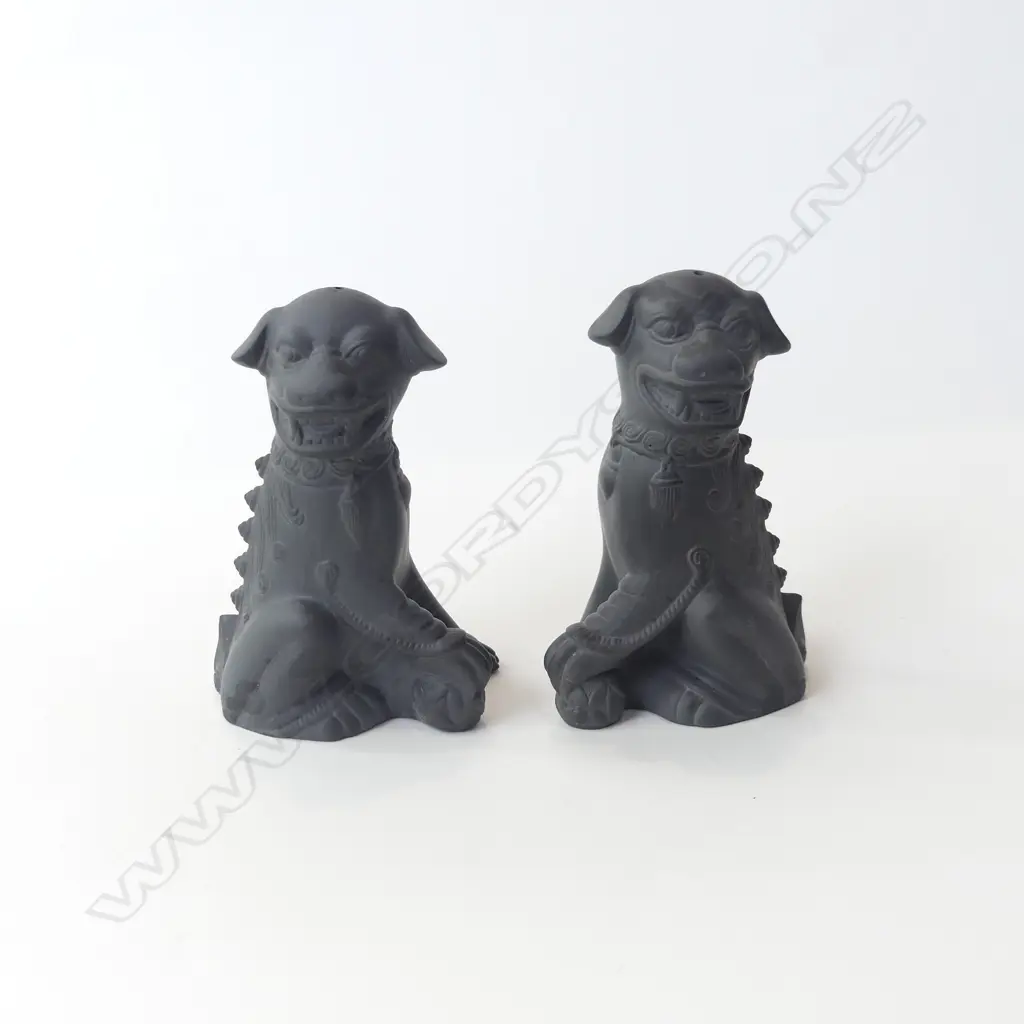 PR MATTE BLACK WEDGWOOD FOO DOG SALT & PEPPER SHAKERS - IN ORIGINAL BOX  H 90MM Image 1++