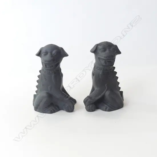 PR MATTE BLACK WEDGWOOD FOO DOG SALT & PEPPER SHAKERS - IN ORIGINAL BOX  H 90MM