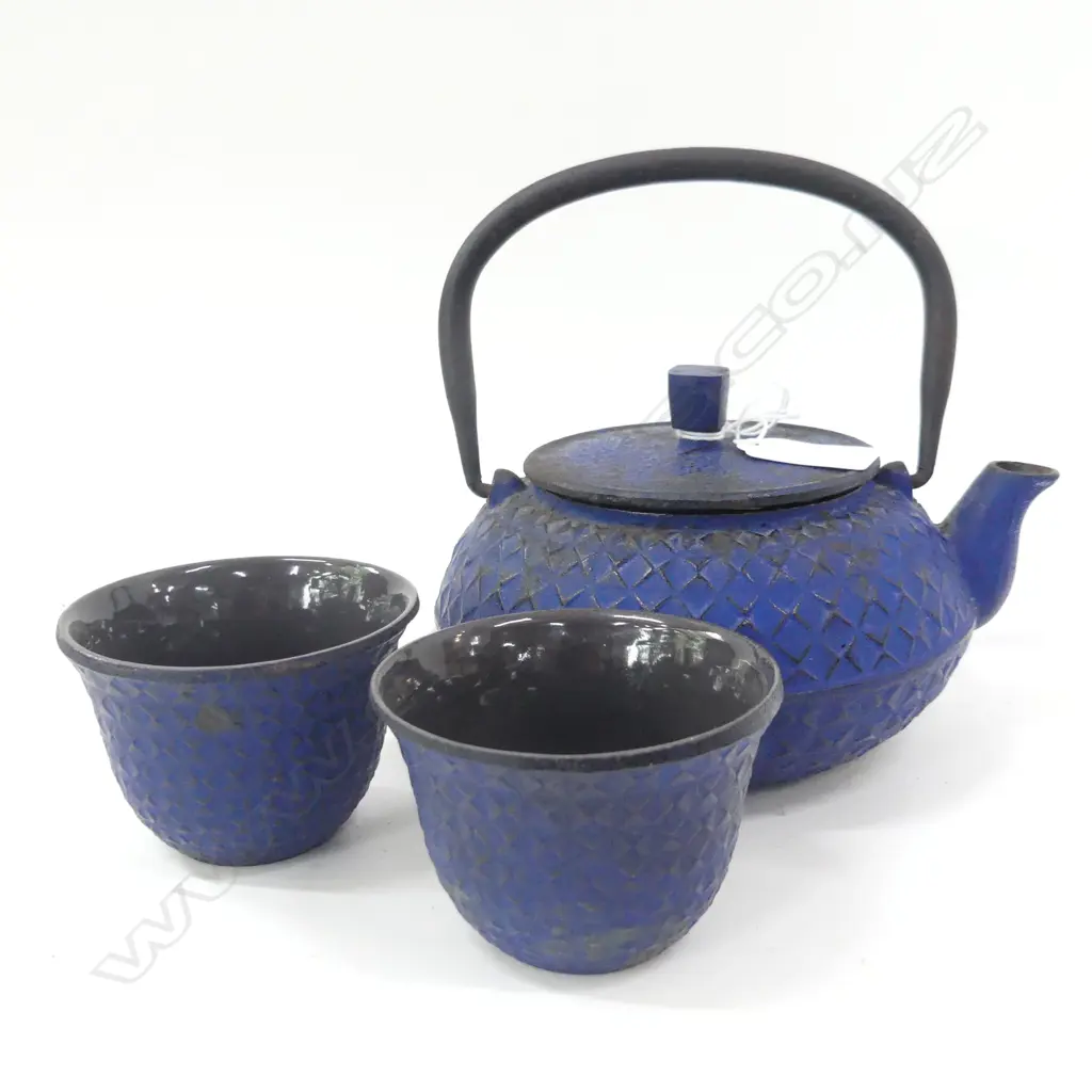 BLUE JAPANESE METAL TEAPOT + 2 CUPS Image 1++