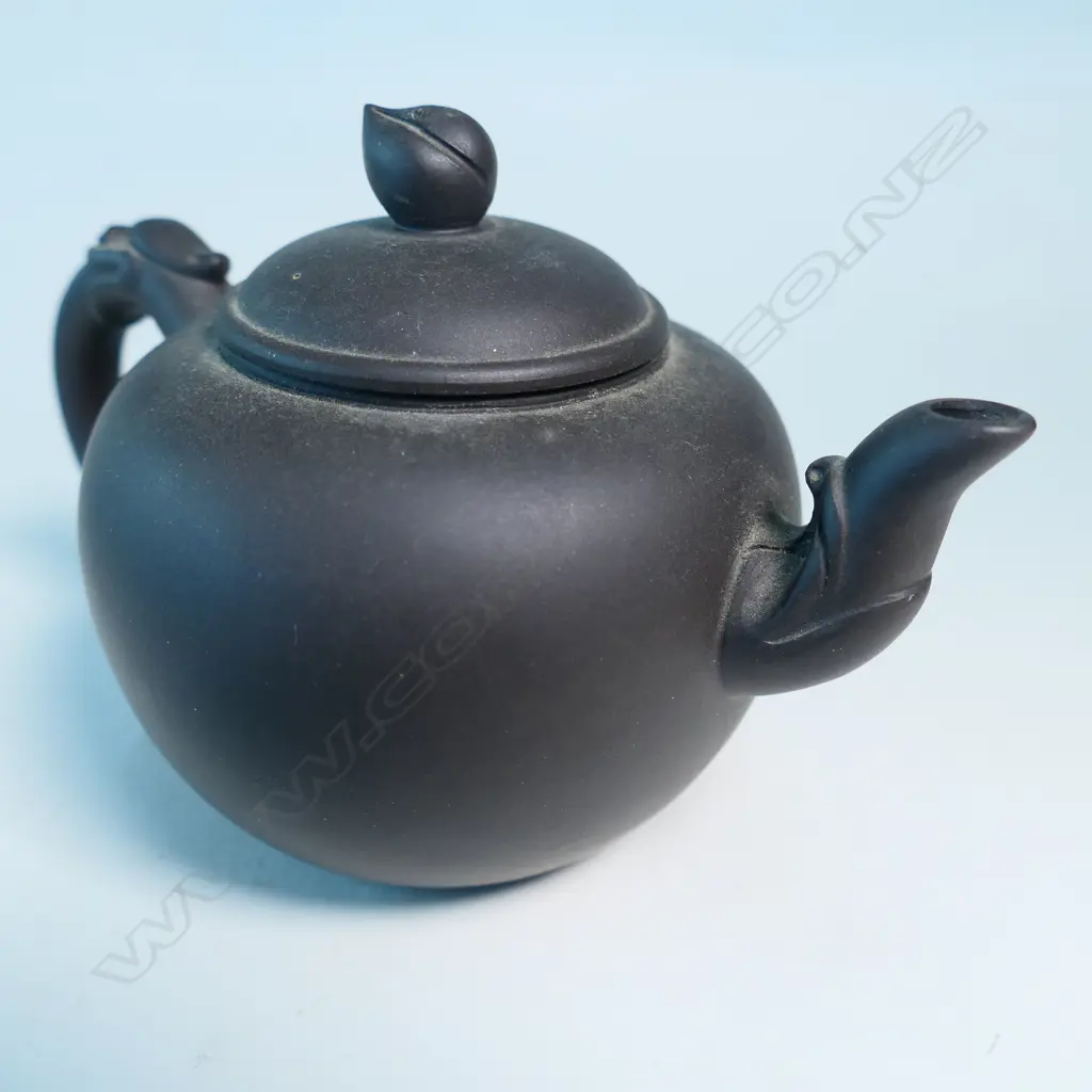YIXING TEAPOT, MARKED 周桂珍製 (ZHOU GUIZHEN) [b.1943, PROVINCIAL ARTS & CRAFTS CELEBRITY], DARK BROWN SPHERICAL ... Image 1++