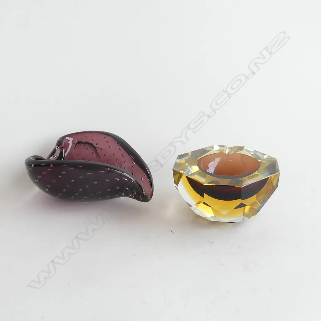 MURANO GLASS SM FACET CUT BOWL (DIA 95MM) + TEAR DROP SHAPE PURPLE GLASS BOWL WITH CONTROLLED BUBBLES L. 135MM Image 1++