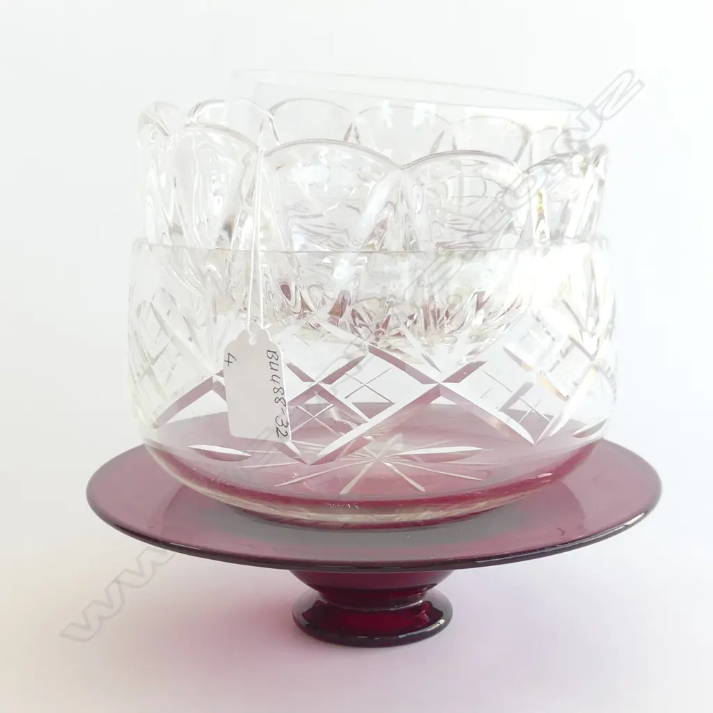 3 ASST CRYSTAL BOWLS, + RED GLASS FOOTED DISH (DIA 220MM) Image 1++