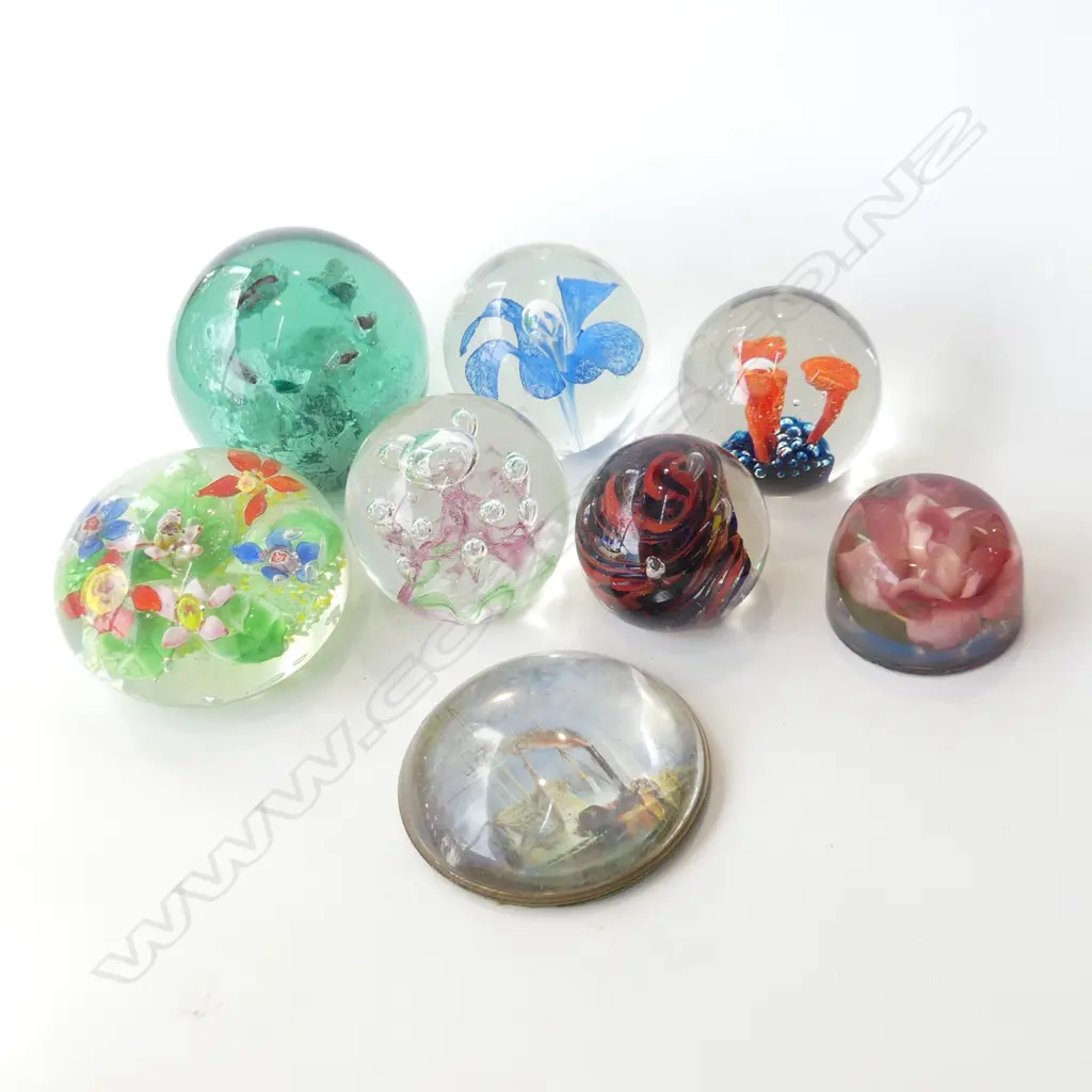 6 ASST GLASS PAPERWEIGHTS + 2 RESIN PW. (1 IN ORIGINAL BOX) Image 1++