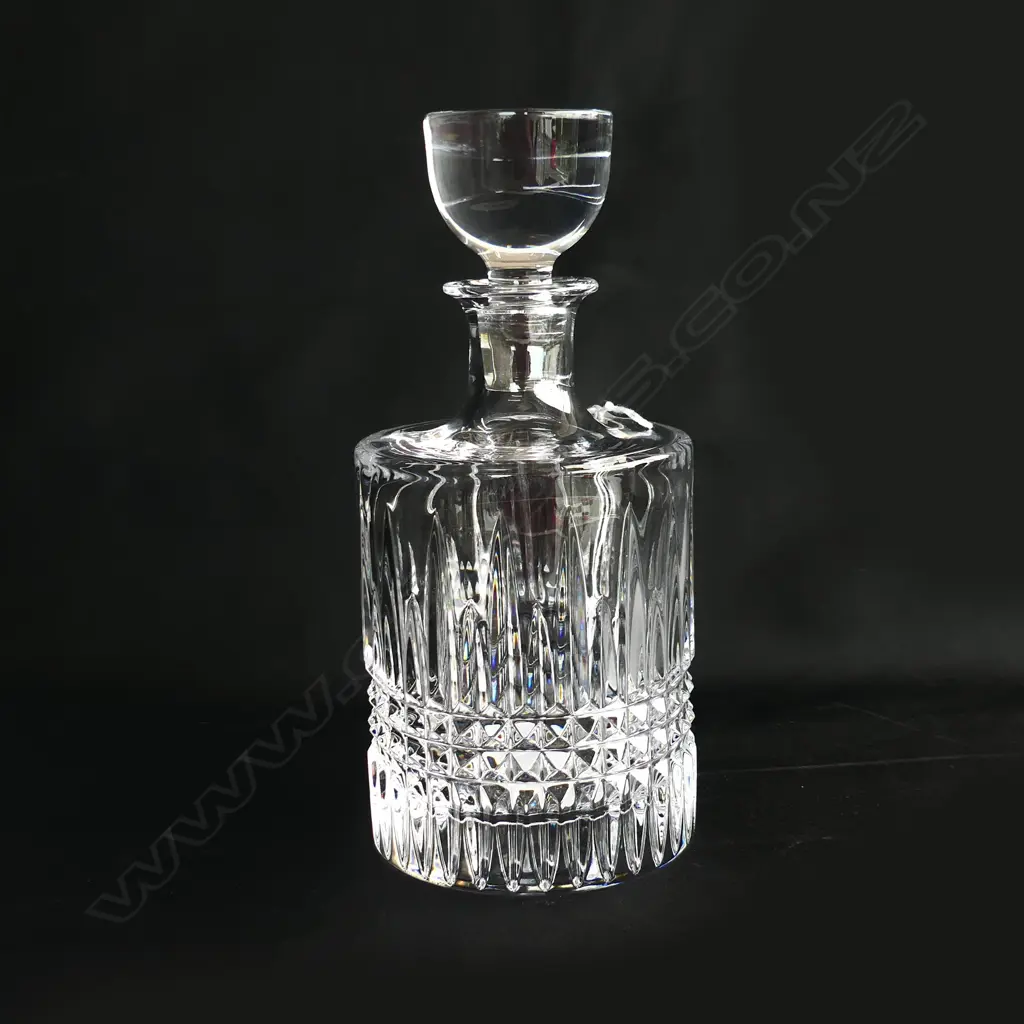 WATERFORD LISMORE ROUND DECANTER H.225mm. in original box Image 1++