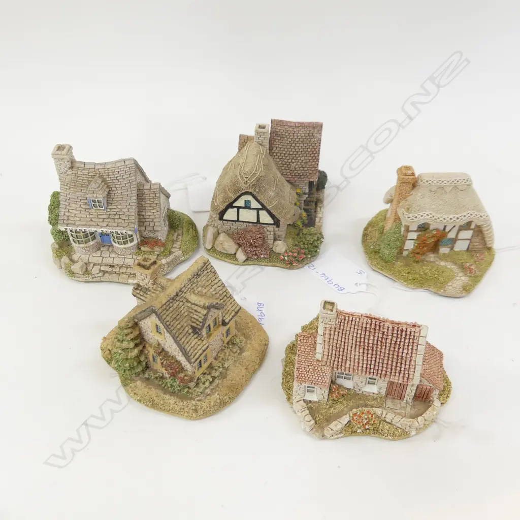 5 LILLIPUT LANE COTTAGES  Image 1++