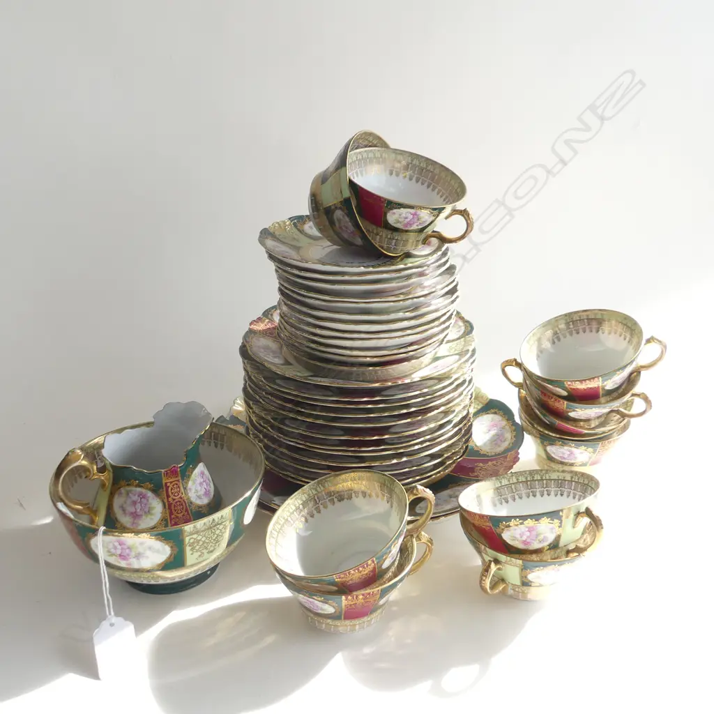 GERMAN KAUFMAN STYLE TEASET; 11 TRIOS, 2 LG CAKE PLATES, SUGAR BOWL & JUG + SPARE PLATE & SAUCER Image 1++
