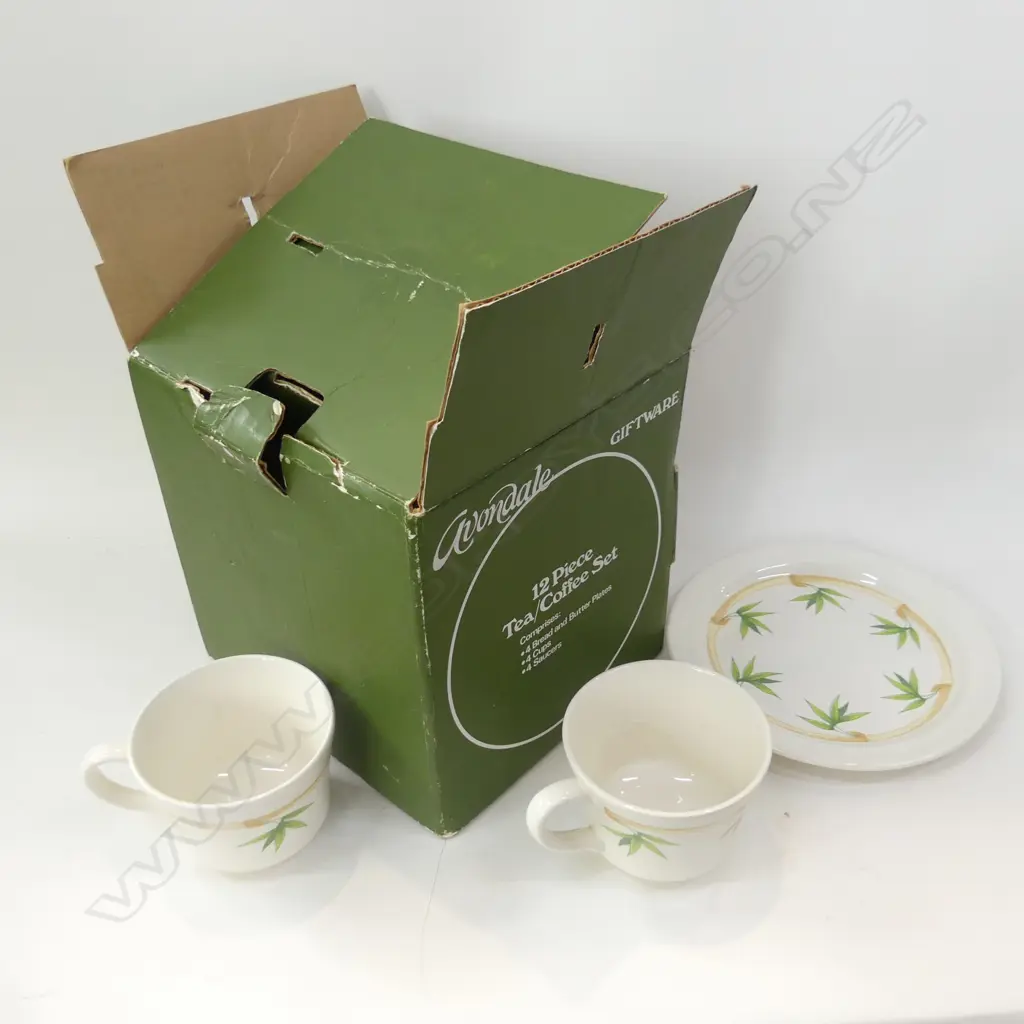 CROWN LYNN AVONDALE BAMBOO PATTERN 12 PC TEA SET - NEW IN BOX (BOX HAS WEAR) Image 1++