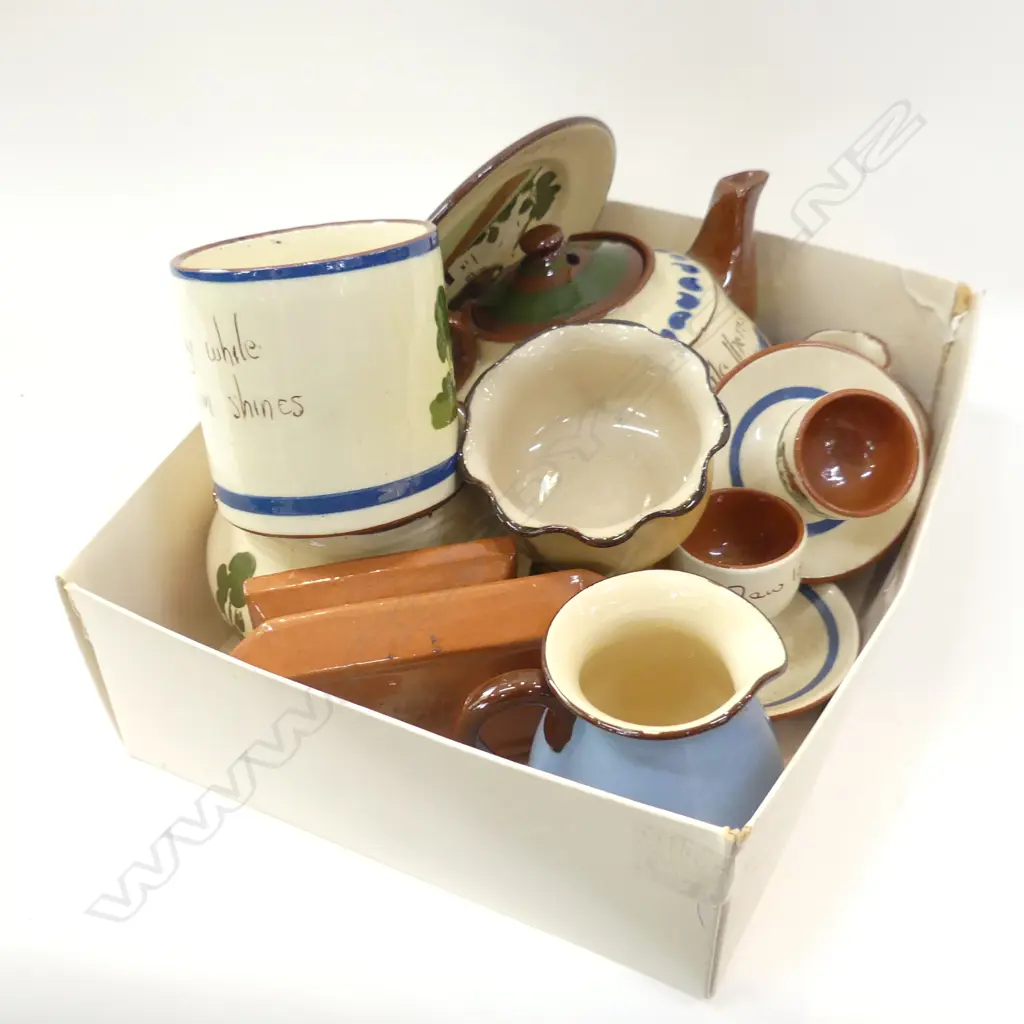 SM BOX ASST TORQUAY WARE MOTTO WARE ETC. INCL TEAPOT, SOME A/F  Image 1++