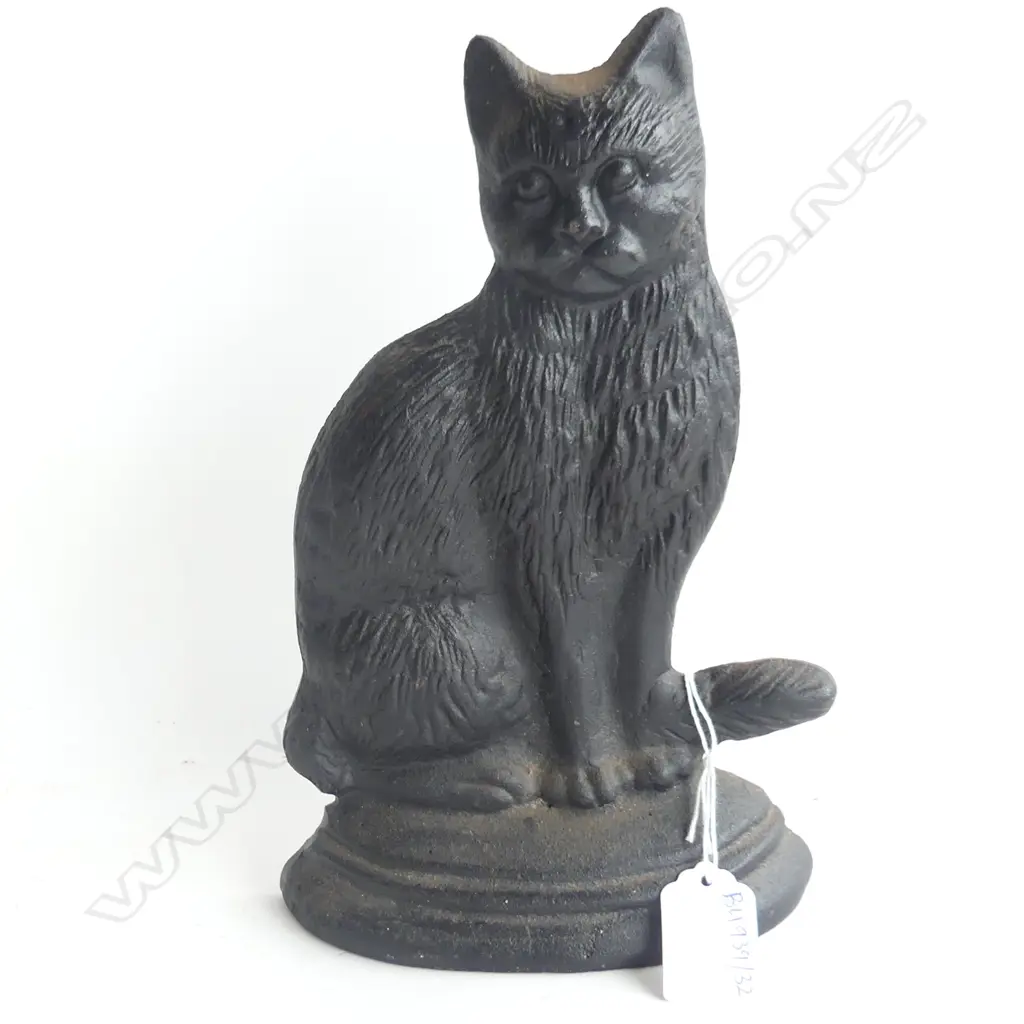 CAST IRON CAT DOOR STOP H.235mm Image 1++